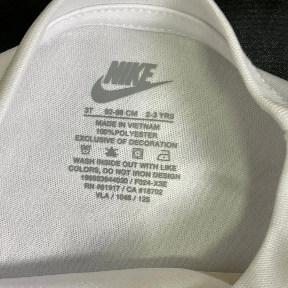 Nike Kids White and Gold Short Sleeve Tee